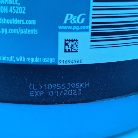 Head & Shoulders Royal Oil Moisture Shampoo + Conditioner 31.45 Fl Oz Exp: 1/23 - Picture 5 of 6